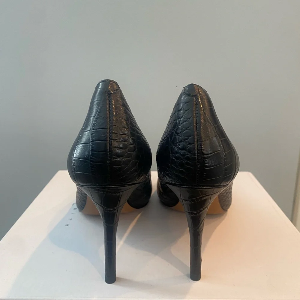 Banana Republic Black Croc-Embossed Women's Heels. 
Size 8 - Picture 3 of 4
